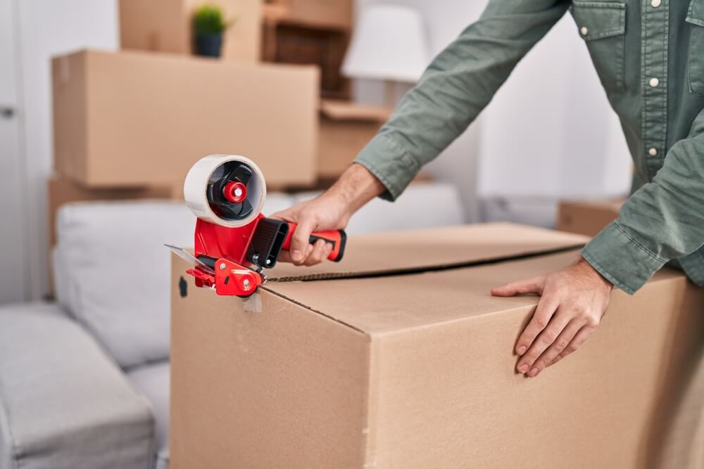 E-commerce a opakowania – jakie akcesoria pakowe stają się standardem?