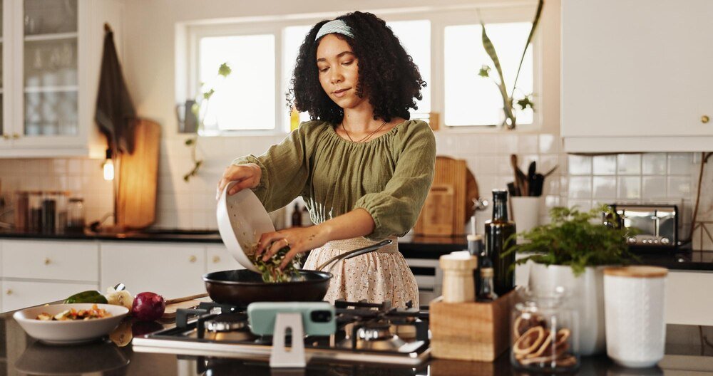 Prowadzenie działalności nierejestrowanej a sprzedaż jedzenia w domu: przepisy i wymogi