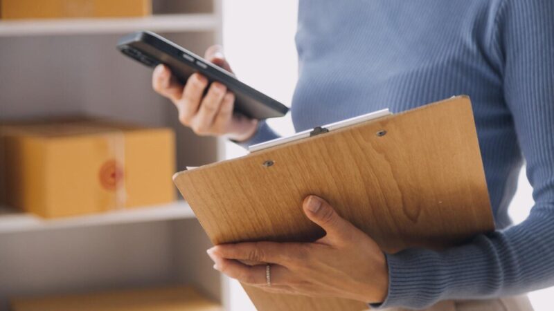 Metody FIFO, LIFO, FEFO, HIFO: Czym są i jakie mają zastosowanie w zarządzaniu finansami