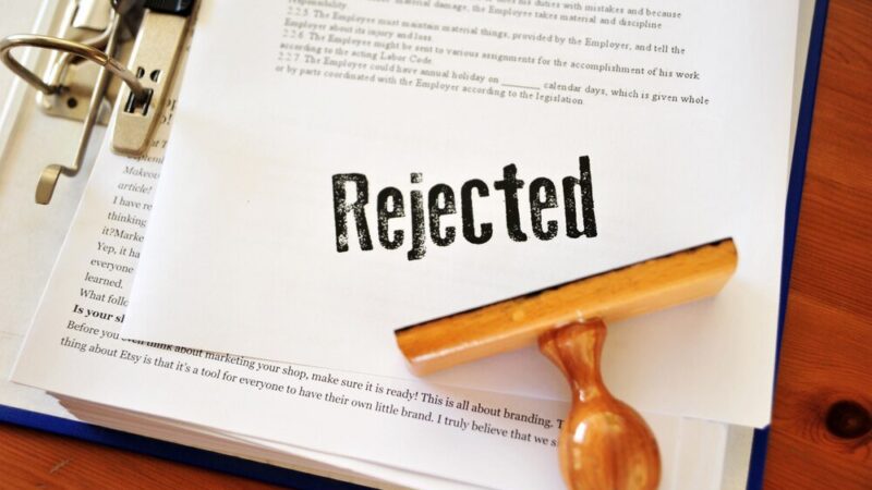 Odstąpienie od umowy zakupu przez internet: jak to zrobić skutecznie?